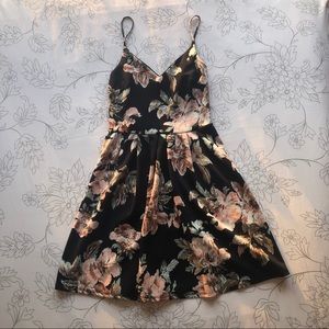 SOPRANO | Black Floral Dress